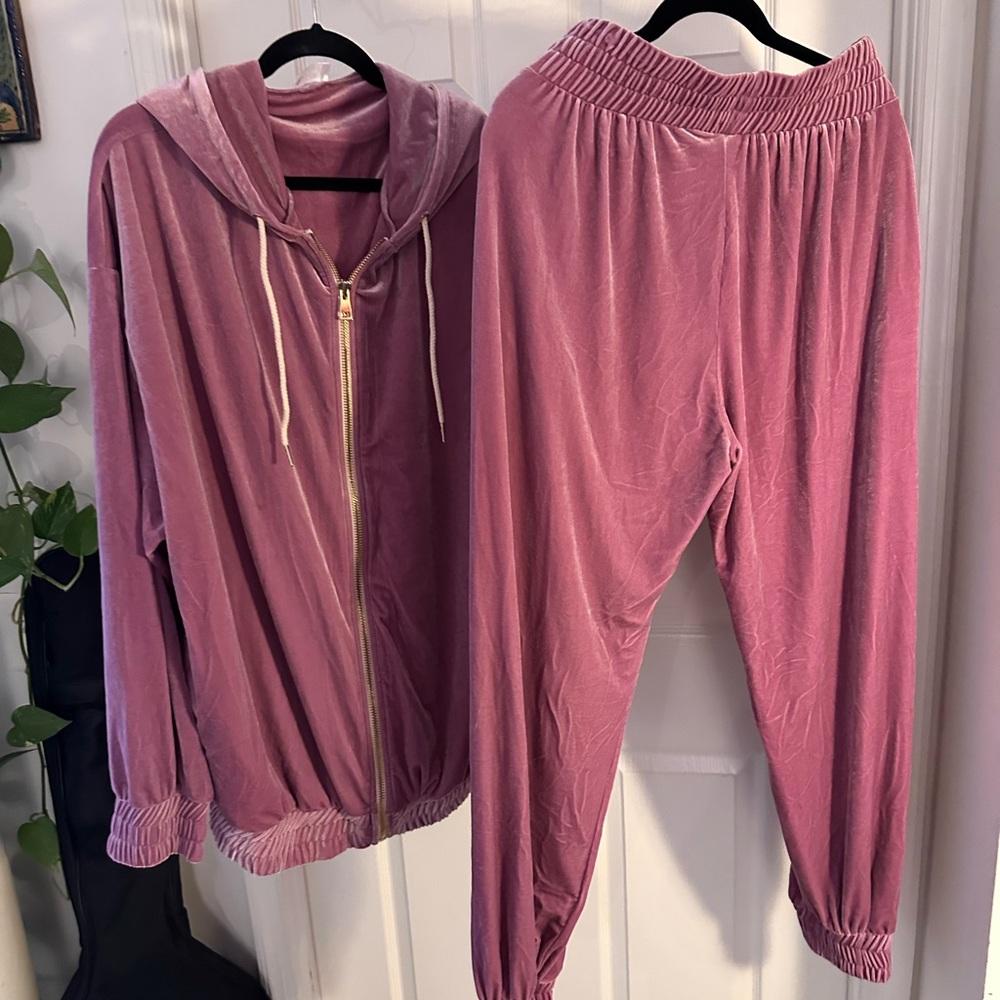 Laina Rauma Velvet Set